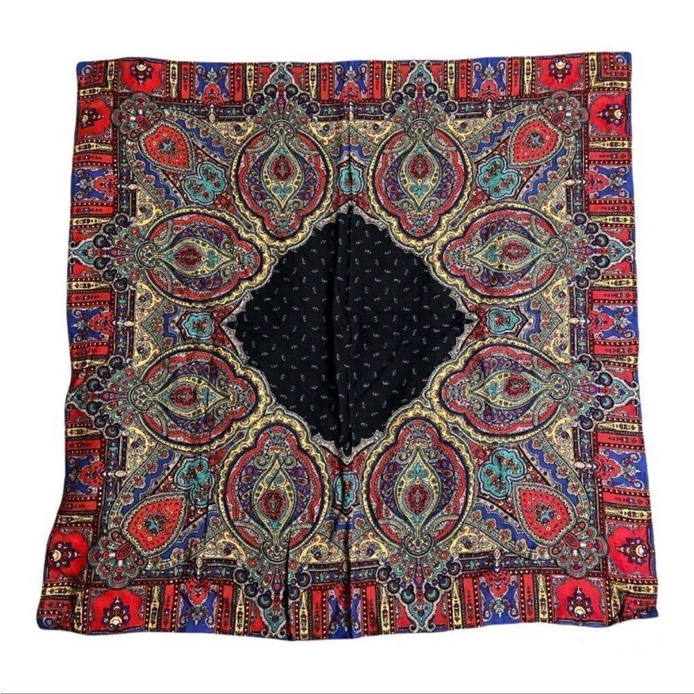 Colorful Paisley Patterned Square 